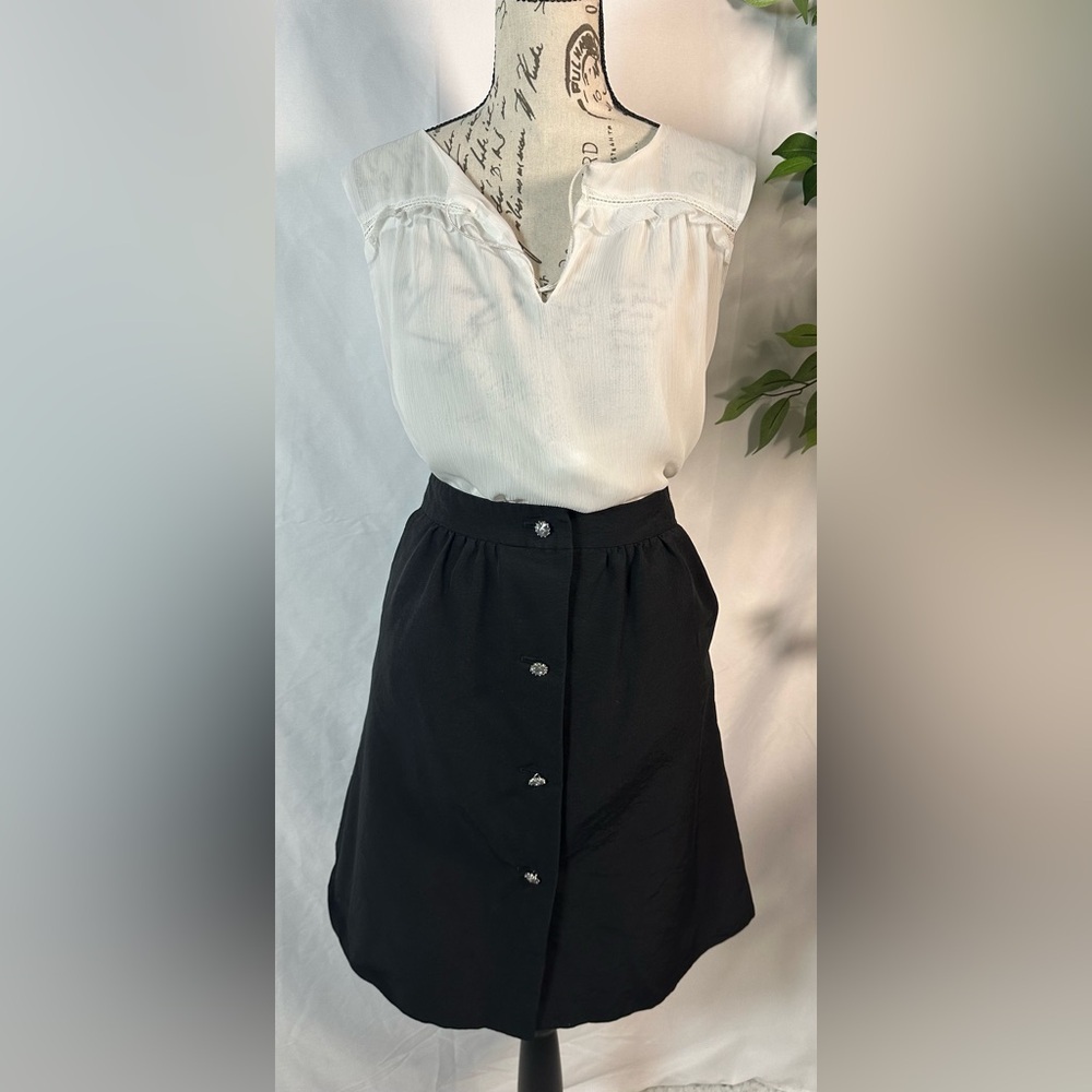 Talbots Black A-Line Knee-Length Skirt 🖤 - Picture 12 of 14